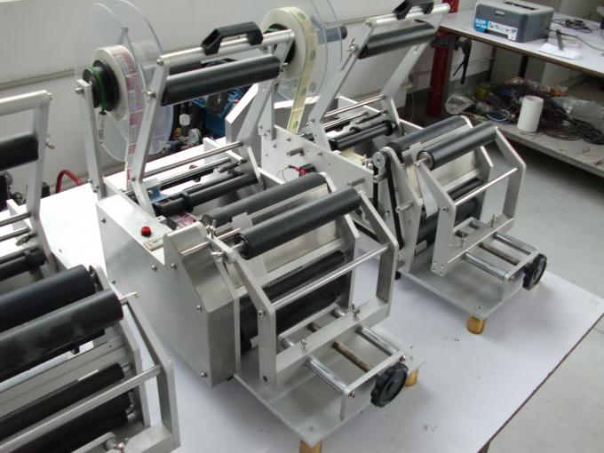 Ինքնասոսնձվող կպչուն կլոր շշի ավտոմատ պիտակավորման մեքենա 220V