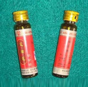 Գինու շիշի սրվակի պիտակավորման մեքենա ամբողջովին ավտոմատ 220V 2kw հեշտ շահագործում