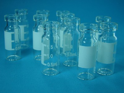 Օշարակ ինքնասոսնձվող կլոր շշով պիտակների պիտակավորման մեքենա 2000 X 1100 X 1300 մմ