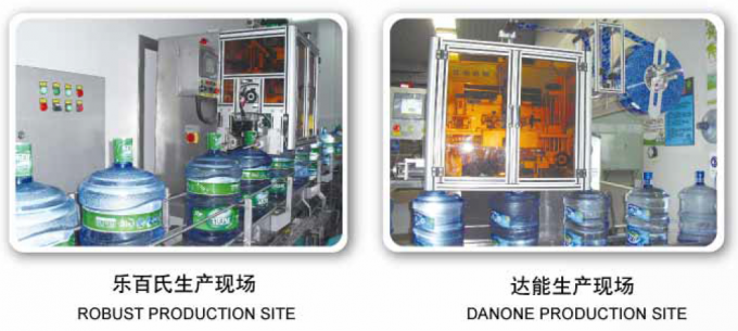 PET շիշ չժանգոտվող պողպատից նեղացնում է թևի պիտակավորման մեքենան տարբեր շշերի համար CE