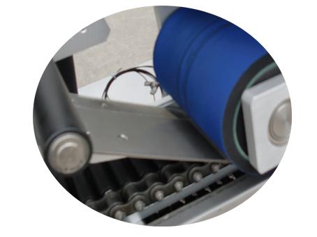 Թղթե խողովակի պիտակավորման մեքենա 500 անվավոր ինքնասոսնձվող գործվածքների պիտակի պիտակ