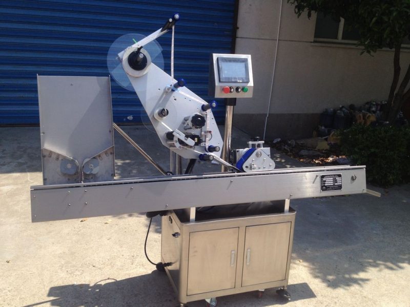 Չինաստան հարմարեցված ավտոմատ սրվակի պիտակավորման մեքենա փոքր պենիցիլինի շիշ պիտակի պիտակի մատակարարի համար